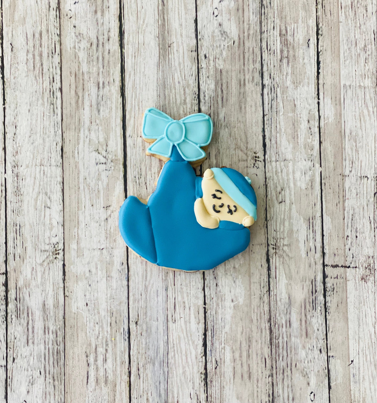 Baby in Bassinet Cookie Cutter, hanging baby cutter, baby shower cutter, sleeping baby cutter