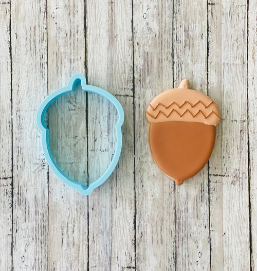 Acorn Cookie Cutter, fall cutter, autumn cutter, squirrel cutter, nature cutter, nut cutter