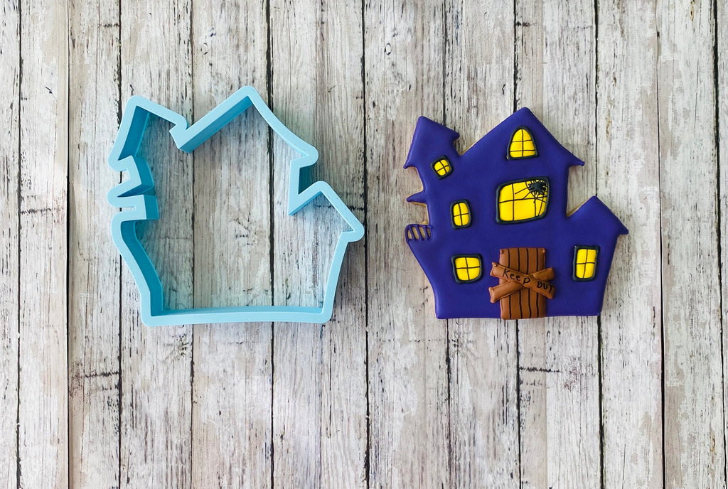 Haunted House Cookie Cutter, spooky cutter, Halloween cutter, trick or treat cutter