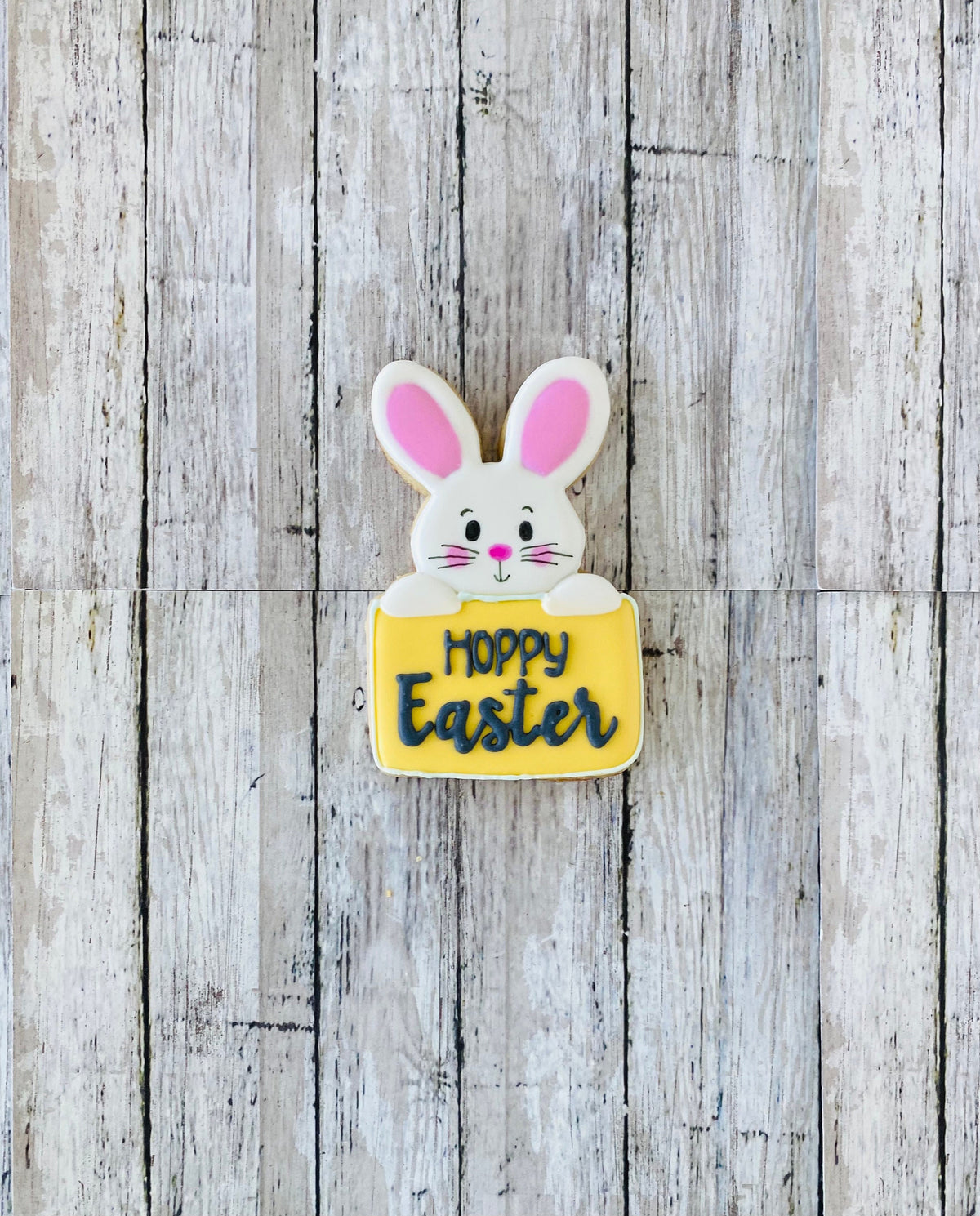 Bunny with Sign Cookie Cutter, bunny plaque cutter, Easter cutter, animal cutter, rabbit cutter, holiday cutter