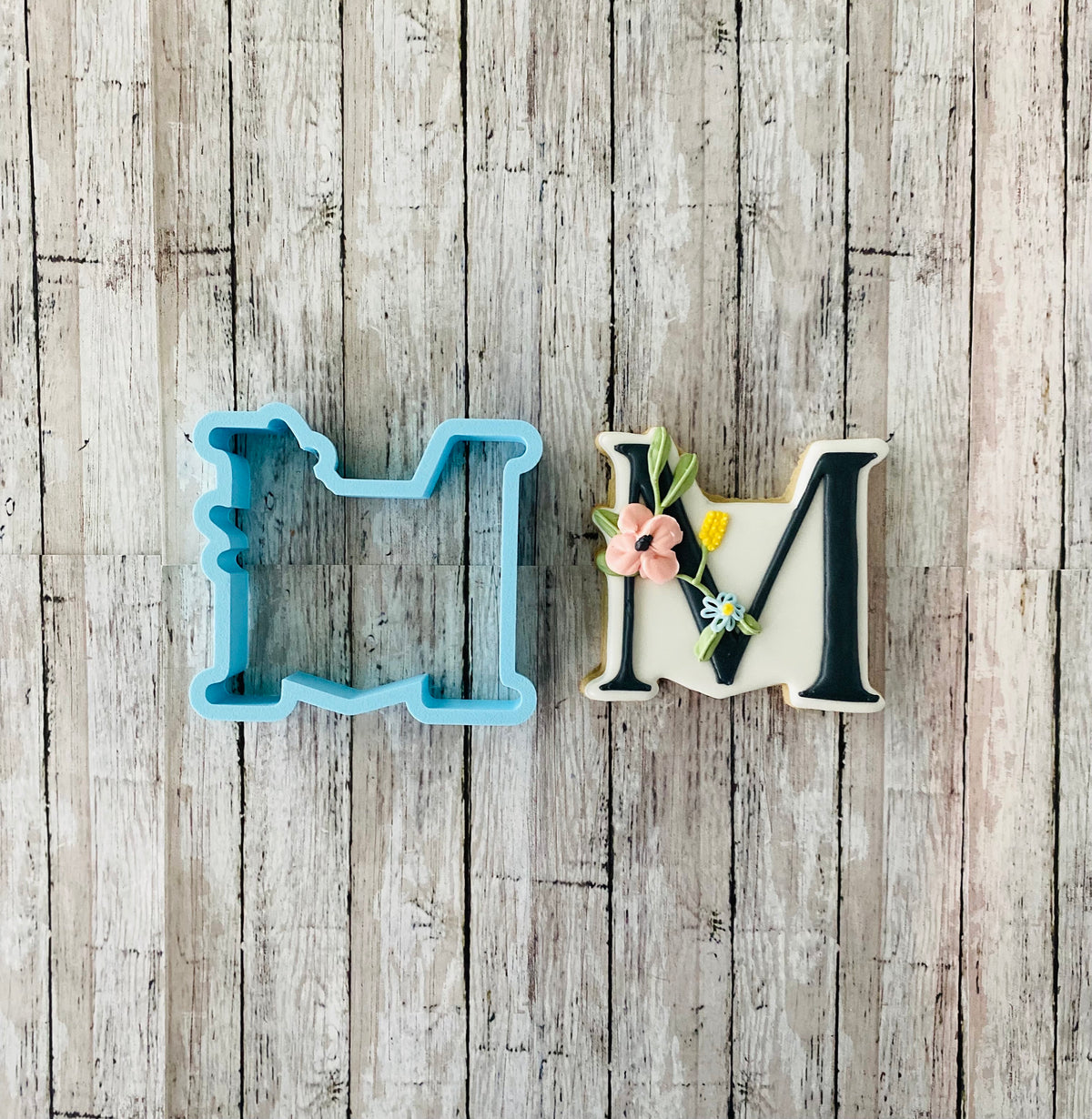Floral M Cookie Cutter, Floral Cutter, leaves cutter, Mother's Day cutter, Letter cutter, wedding cutter