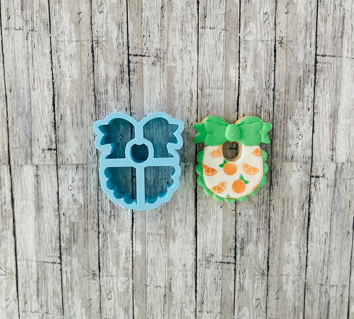 Baby Bib with Bow Cookie Cutter, bib cutter, food cutter, baby cutter, baby shower cutter