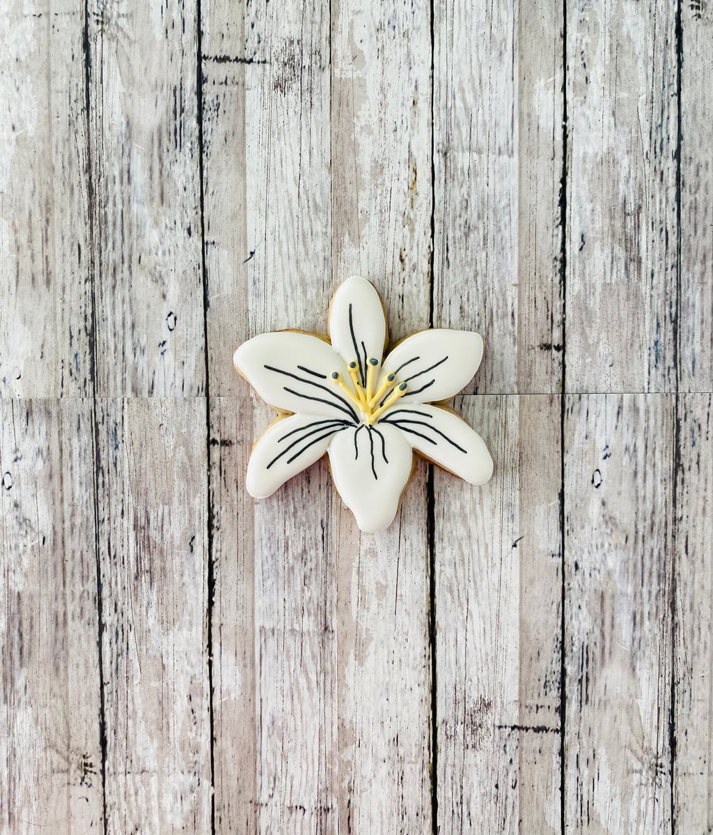 Lily Cookie Cutter, Floral Cutter, Mother's Day Cutter, Nature Cutter, Flower Garden Cutter