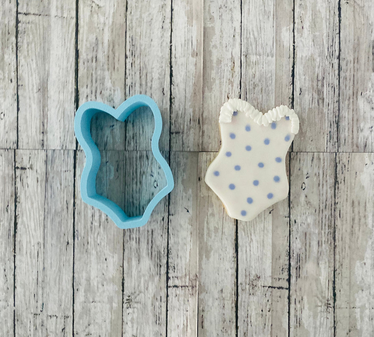 Strapless Swimsuit Cookie Cutter, summer cutter, clothes cutter, pool cutter, girl cutter, party cutter