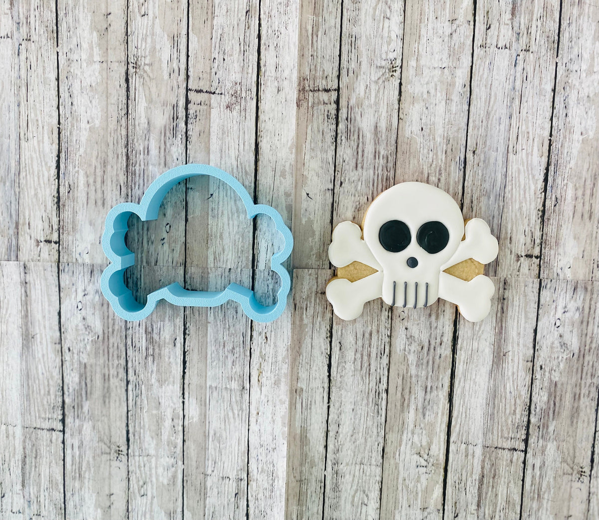 Pirate Skull Cookie Cutter, skull cutter, ocean cutter, sea cutter, pirate cutter, bones cutter