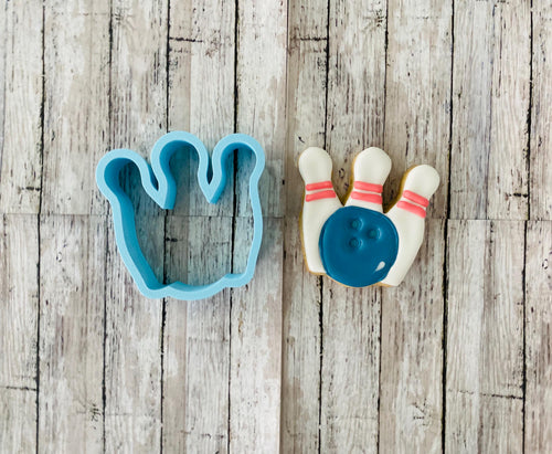 3 Bowling Pins with Ball Cookie Cutter, bowling pins cutter, sports cutter, men's cutter, bowling ball cutter