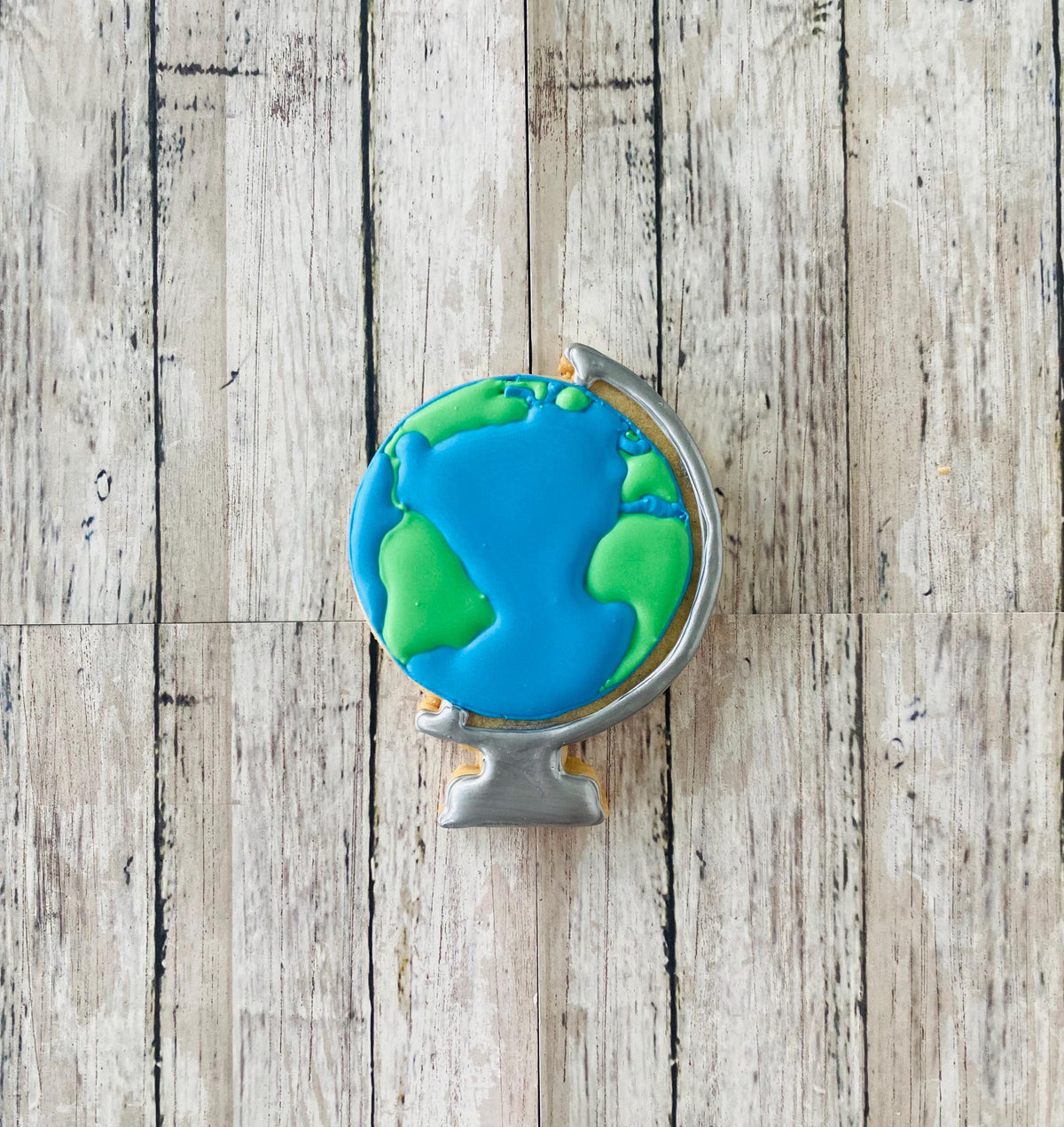 Globe Cookie cutter, school cutter, back to school cutter, teacher cutter, history cutter, social studies cutter