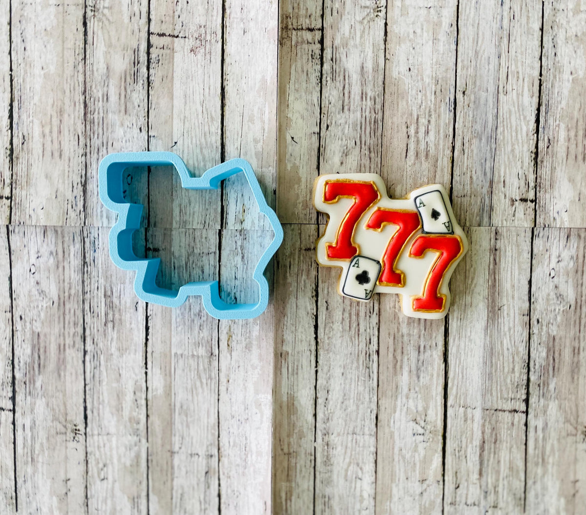 Tripple 7 Cookie cutter, birthday cutters, Vegas cutter, gambling cutter, jackpot cutter
