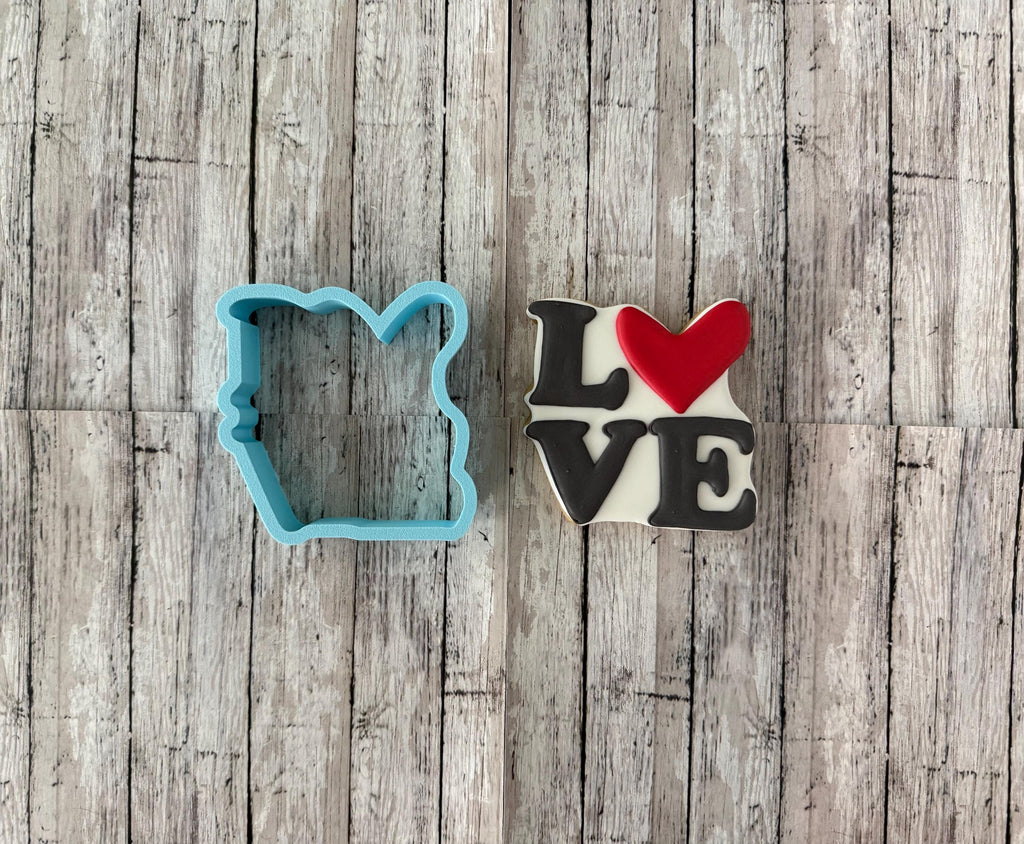 Love 2 Cookie Cutter, valentines cutter, word love cutter, holiday cutter, wedding cutter, engagement cutter, anniversary cutter